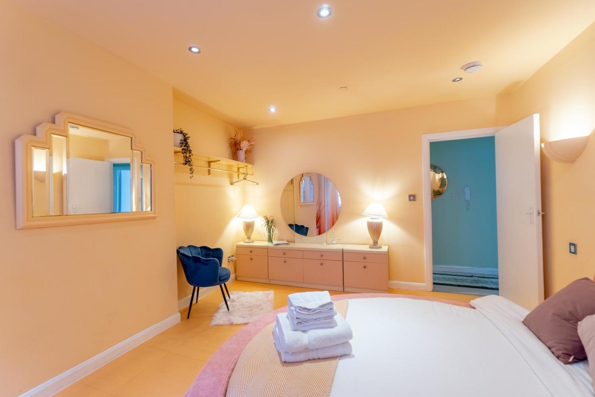 The Courtyard Suite By Margate Suites Экстерьер фото